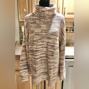 Liz Claiborne Turtleneck Sweater in Cream and Burgundy Sz. XXL
